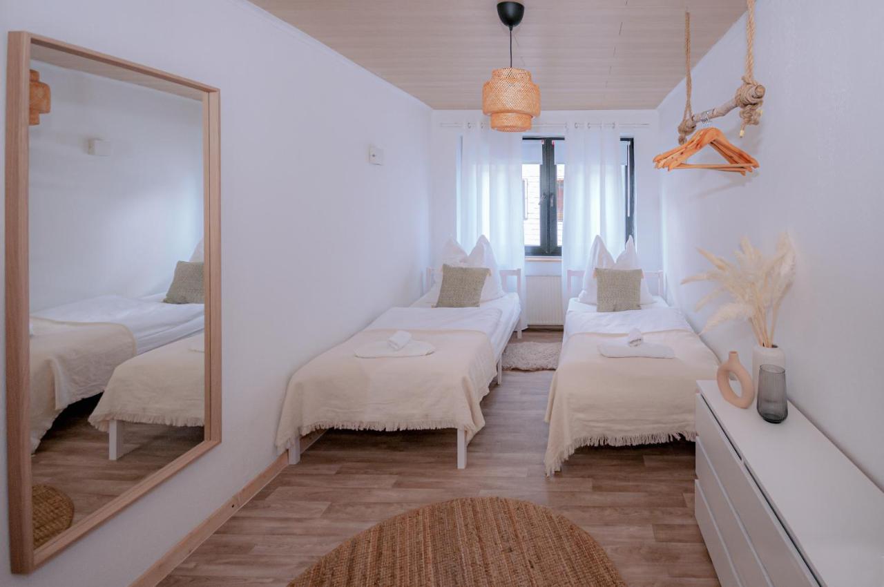Motel Kalos Haiger Exteriör bild
